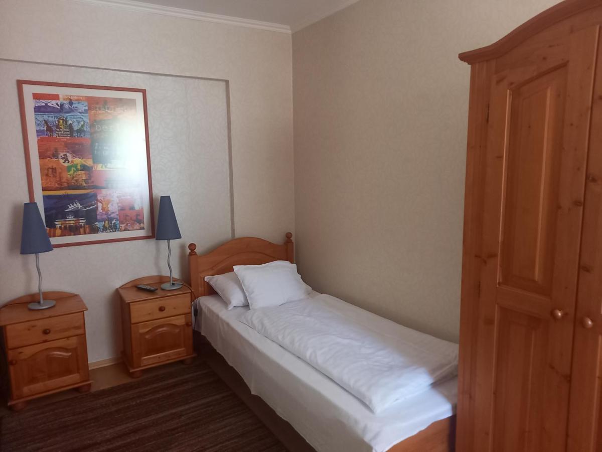 Europa Panzio Bed & Breakfast Eger Luaran gambar