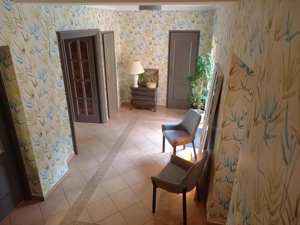 Europa Panzio Bed & Breakfast Eger Luaran gambar
