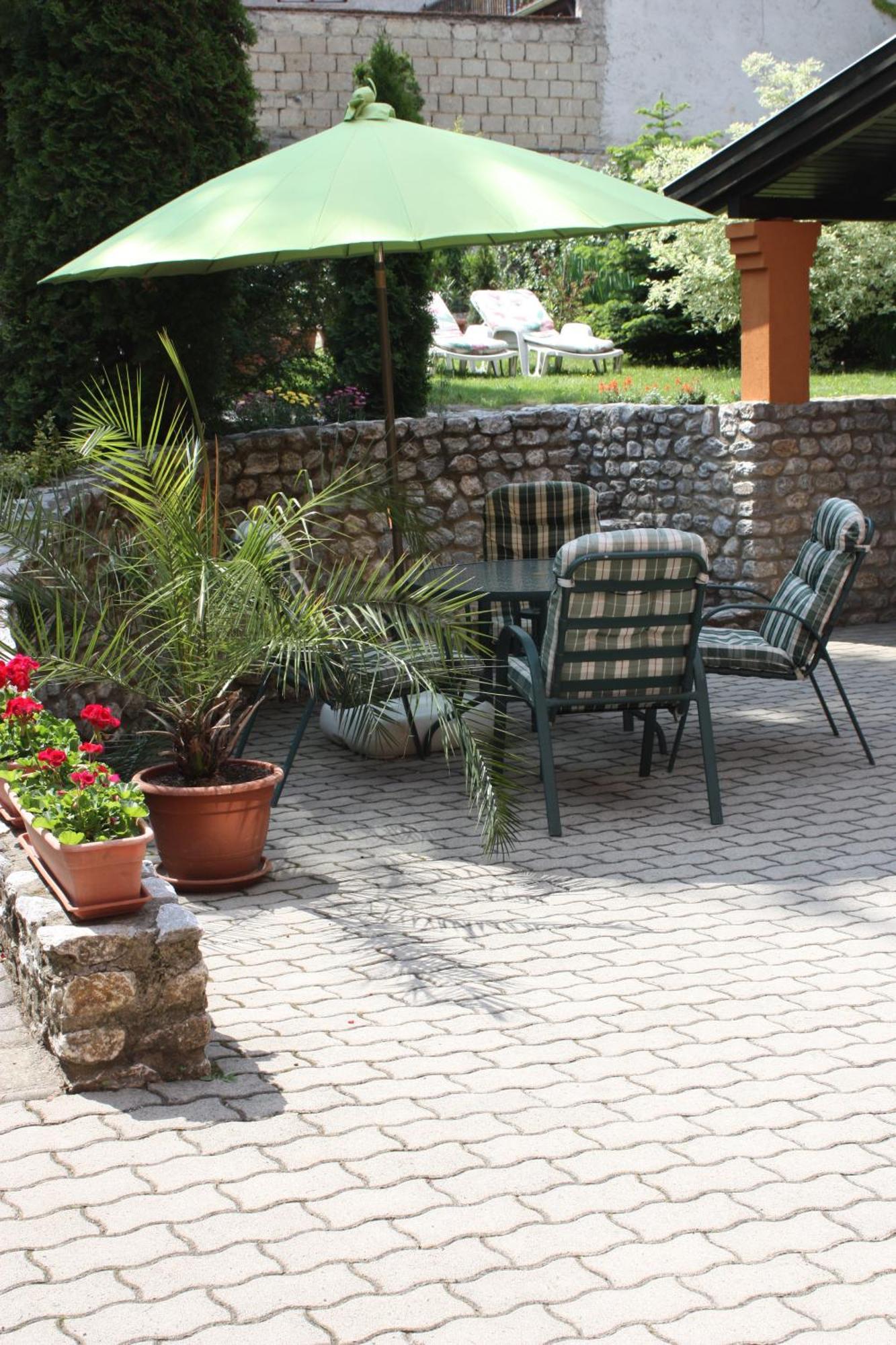 Europa Panzio Bed & Breakfast Eger Luaran gambar